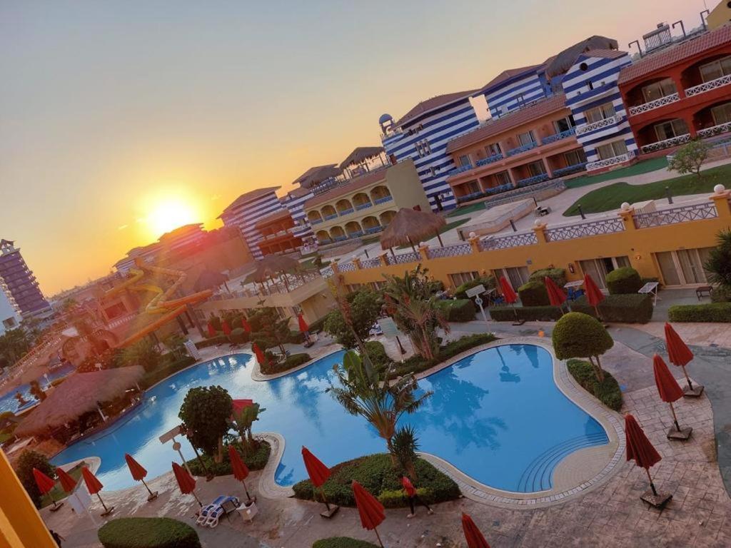 Porto Marina Resort Chalets Families Only El Alamein Exteriér fotografie